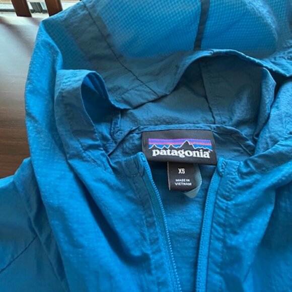 Patagonia Hooded Jacket - Picture 7 of 9